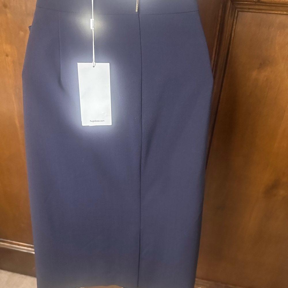 NWT SIZE 14 Hugo Boss Elegant Dark Blue Pencil Skirt - Picture 4 of 7
